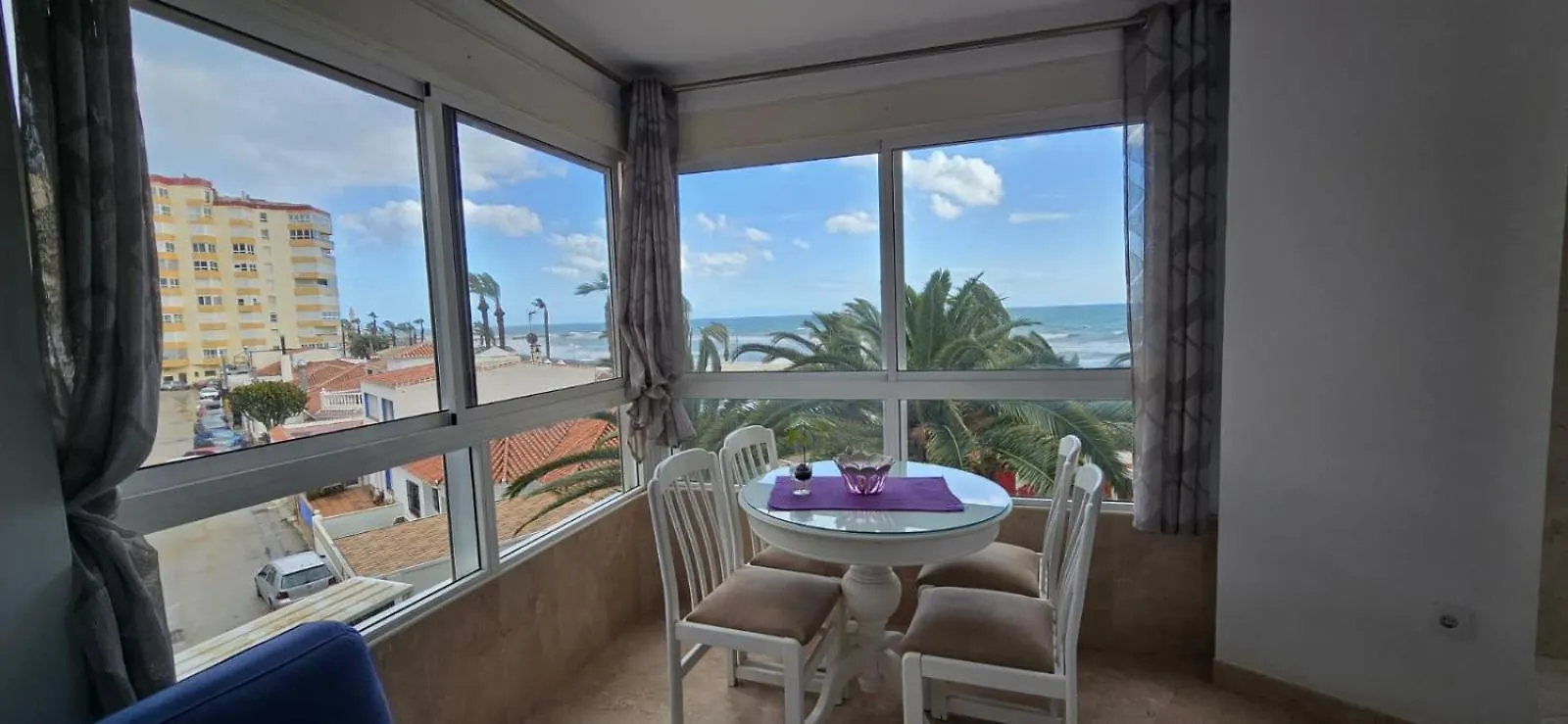 Torrox Beach House 0*,